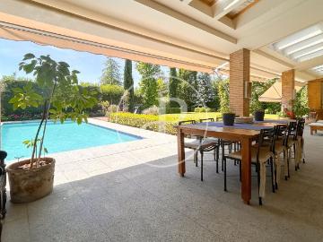 Villa / Chalet de 756 m2 en venta en Pozuelo de Alarcón, España