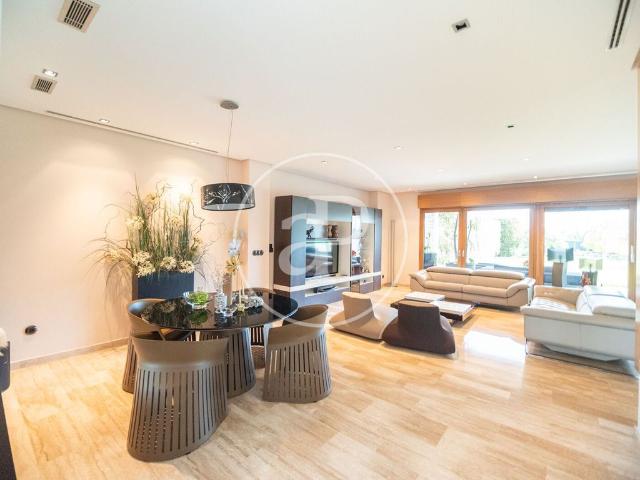 Villa / Chalet de 775 m2 en venta en Bétera, España