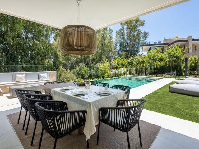 Villa / Chalet de 785 m2 en venta en Marbella, España