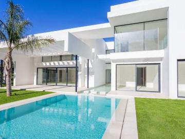 Villa / Chalet de 800 m2 en venta en Estepona, España