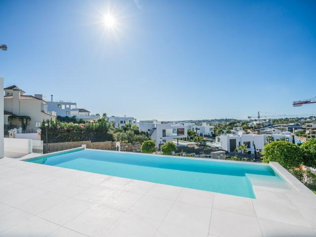 Villa / Chalet de 832 m2 en venta en Nueva Andalucía, Marbella, Provincia de Málaga, Andalucía