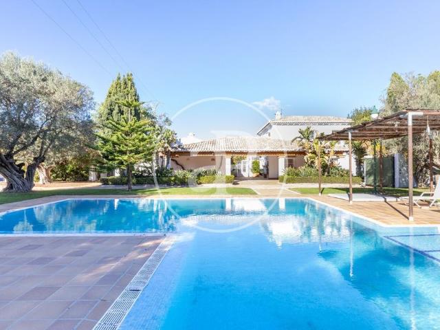 Villa / Chalet de 867 m2 en venta en Bétera, España