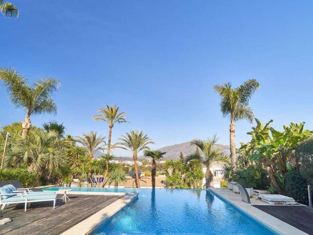 Villa / Chalet de 888 m2 en venta en Marbella, Andalucía