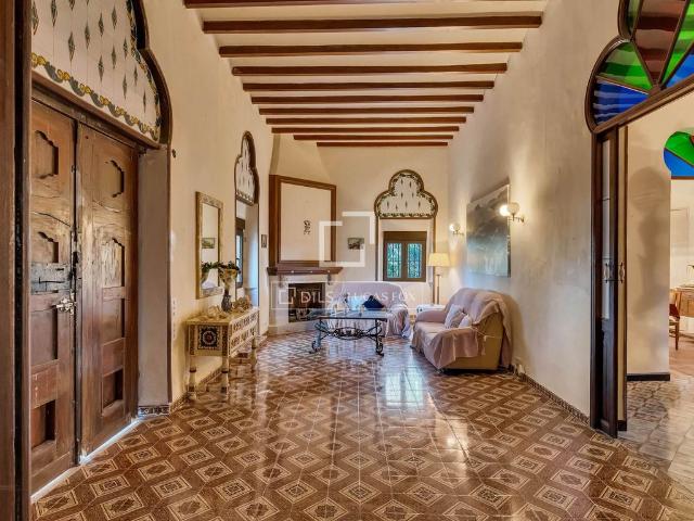 Villa / Chalet de 894 m2 en venta en Teulada, Comunidad Valenciana