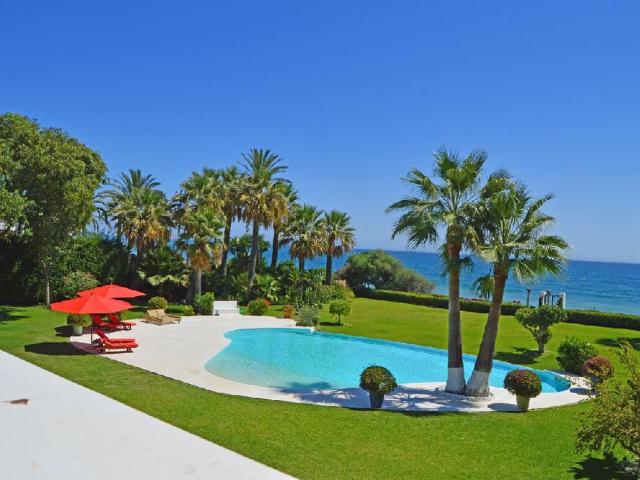 Villa / Chalet de 900 m2 en alquiler Marbella, España