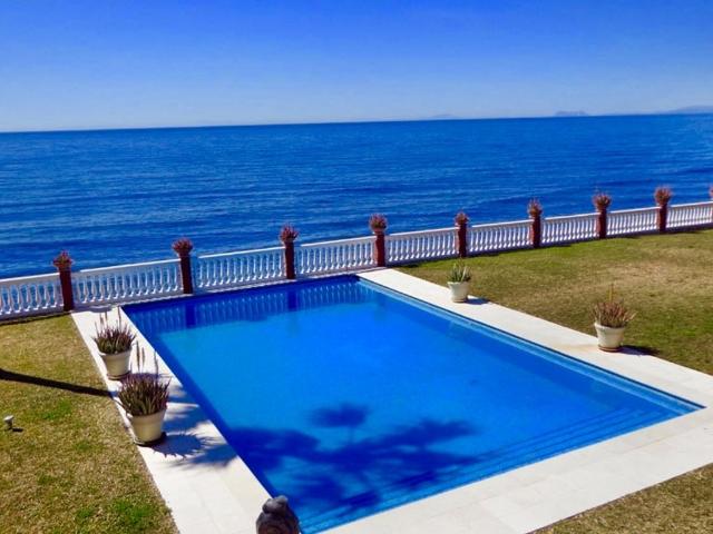 Villa / Chalet de 900 m2 en alquiler en Guadalmina baja, Marbella, Provincia de Málaga, Andalucía