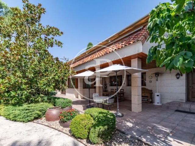 Villa / Chalet de 900 m2 en venta en Casco histórico de Hortaleza, Chamartín, Comunidad de Madrid