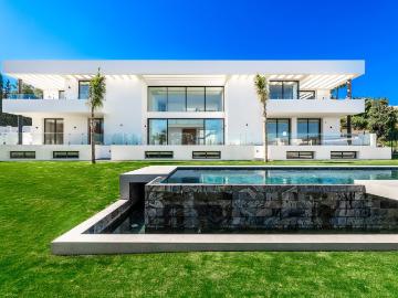 Villa / Chalet de 913 m2 en venta en Paraiso alto, Benahavís, Provincia de Málaga, Andalucía