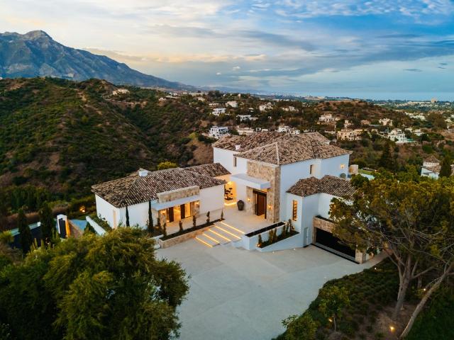 Villa / Chalet de 958 m2 en venta en Marbella, España