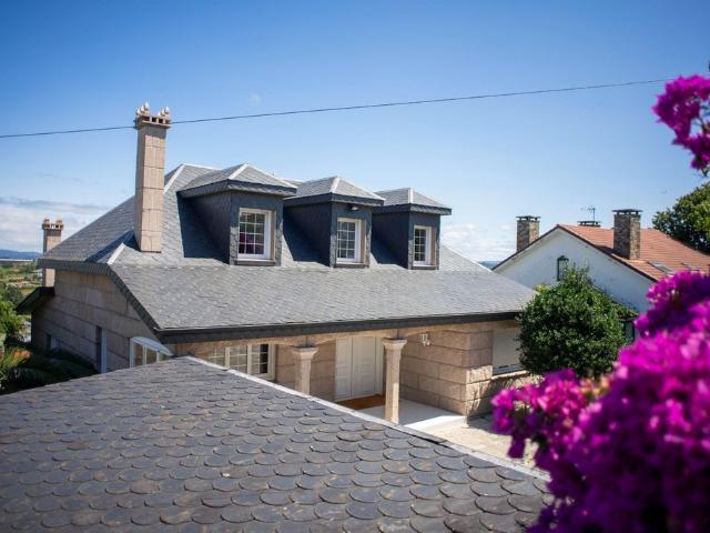 Villa / Chalet de lujo 409 m2 en venta, La Coruña, España