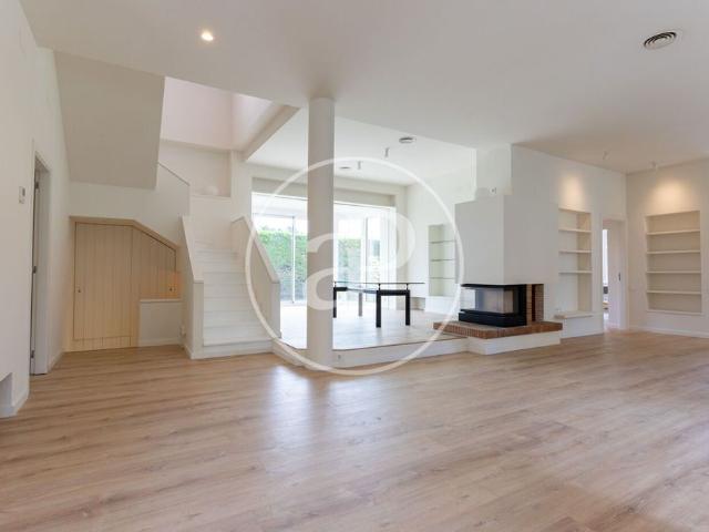 Villa / Chalet de lujo 416 m2 en alquiler, Barcelona, Cataluña