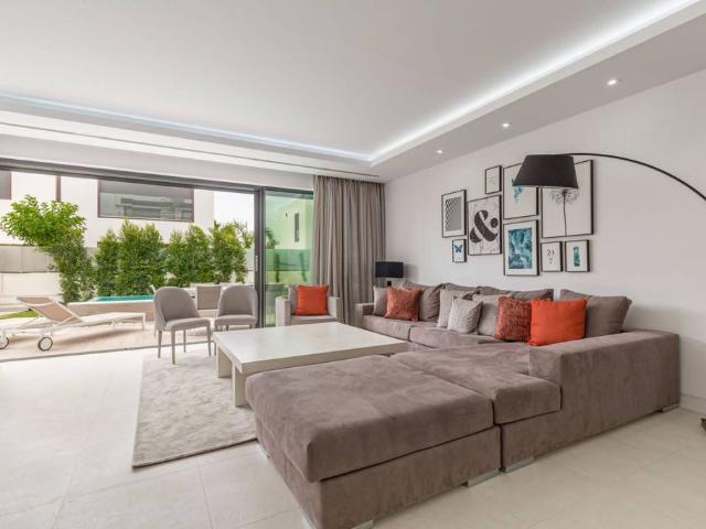 Villa / Chalet de lujo 434 m2 en alquiler, The Golden Mile, Marbella, Andalucía
