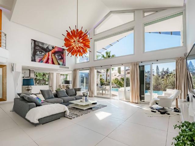 Villa / Chalet de lujo 521 m2 en venta, Marbella, España