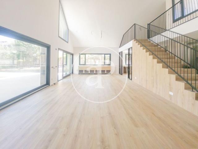 Villa / Chalet de lujo 699 m2 en venta, Pozuelo de Alarcón, Comunidad de Madrid