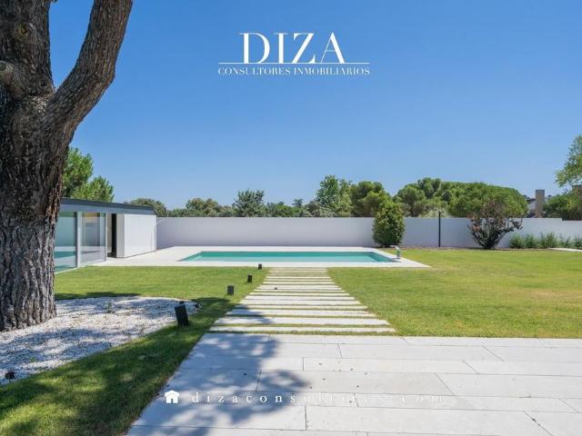 Villa / Chalet de lujo 700 m2 en venta, Pozuelo de Alarcón, España