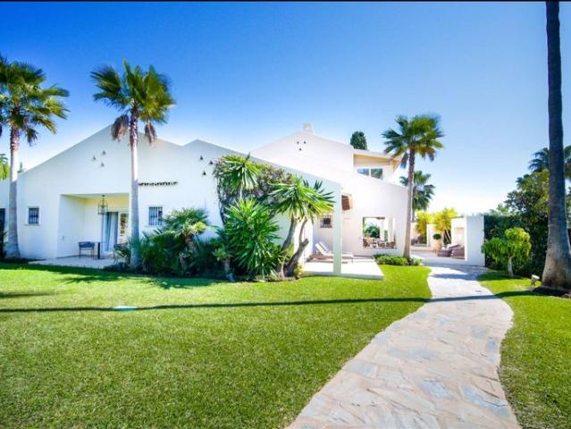 Villa / Chalet de lujo 702 m2 en venta, Marbella, España