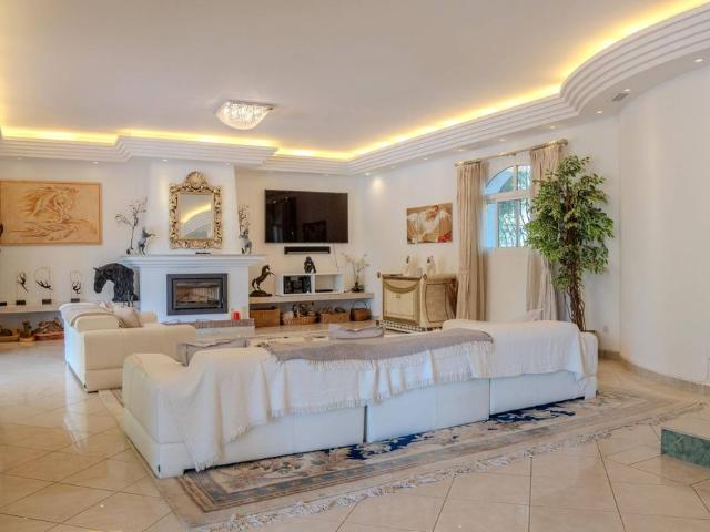 Villa / Chalet de lujo 797 m2 en venta, Benahavís, Andalucía
