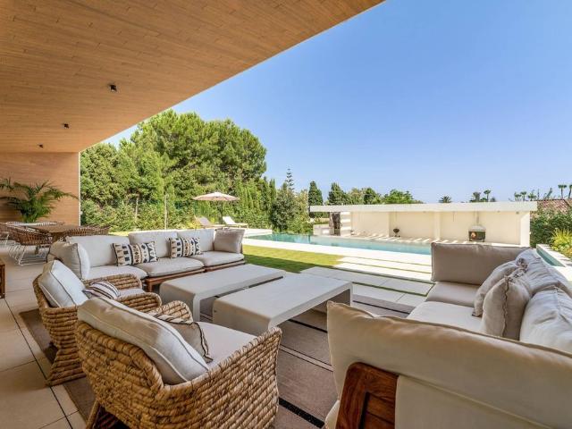 Villa / Chalet de lujo 1057 m2 en venta, Guadalmina, España