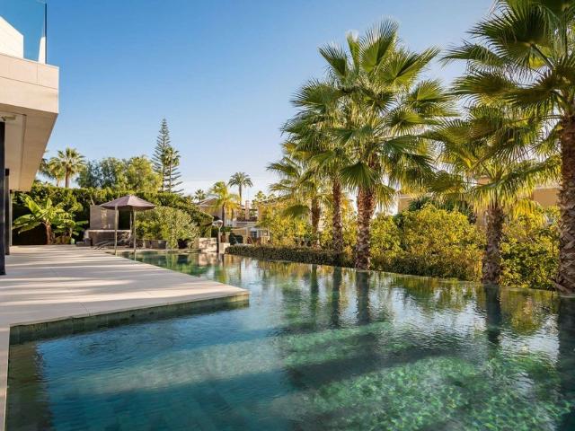 Villa / Chalet de lujo 1090 m2 en venta, Marbella, España