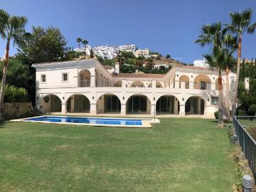 Villa / Chalet de lujo 1600 m2 en venta, Marbella, España