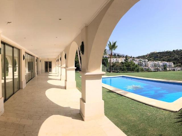 Villa / Chalet de lujo 1600 m2 en venta, Marbella, España