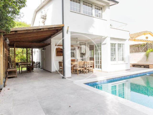 Villa / Chalet de lujo 194 m2 en venta, Sant Cugat, Cataluña