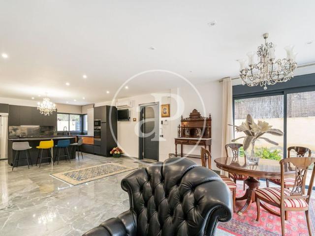 Villa / Chalet de lujo 283 m2 en venta, Pozuelo de Alarcón, Comunidad de Madrid