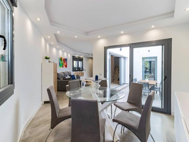 Villa / Chalet de lujo 336 m2 en venta, San Pedro de Alcántara, Andalucía