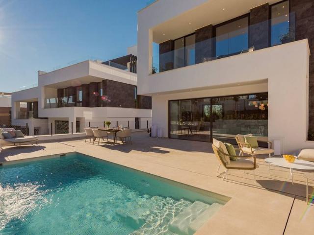 Villa / Chalet de lujo 341 m2 en venta, The Golden Mile, Marbella, Andalucía