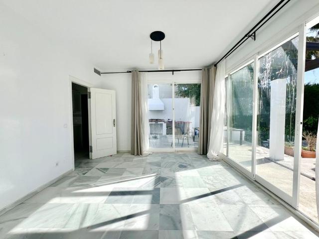 Villa / Chalet de lujo 349 m2 en venta, Marbella, Andalucía