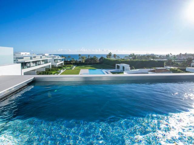Villa / Chalet de lujo 375 m2 en venta, Marbella, España