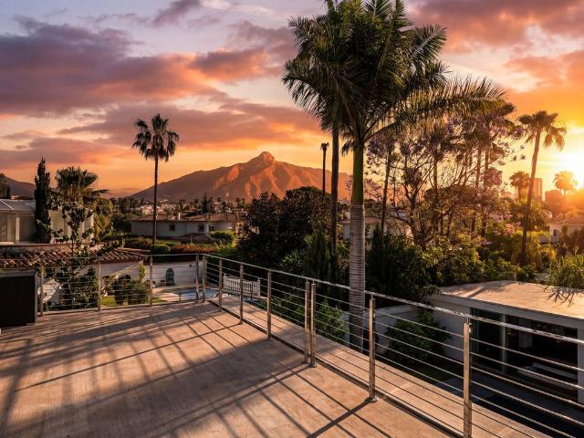 Villa / Chalet de lujo 384 m2 en venta, Nueva Andalucia, España