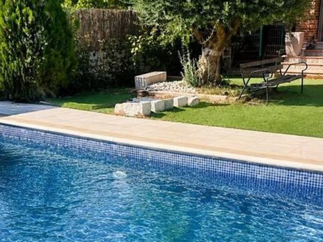Villa / Chalet de lujo 433 m2 en venta, El Casar de Talamanca, España