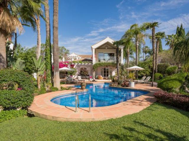 Villa / Chalet de lujo de 406 m2 en venta en Puente Romano, Marbella, Provincia de Málaga, Andalucía
