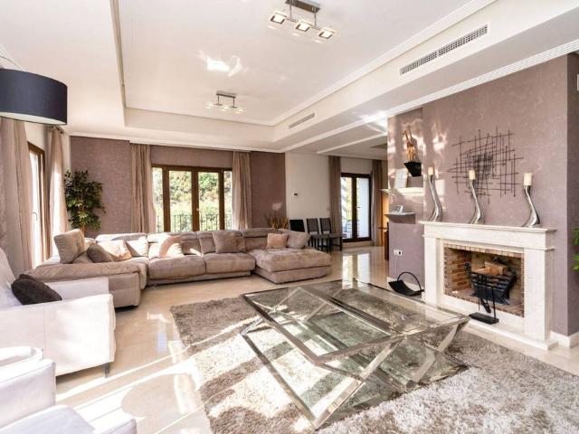 Villa / Chalet de lujo de 407 m2 en venta en Benahavís, España