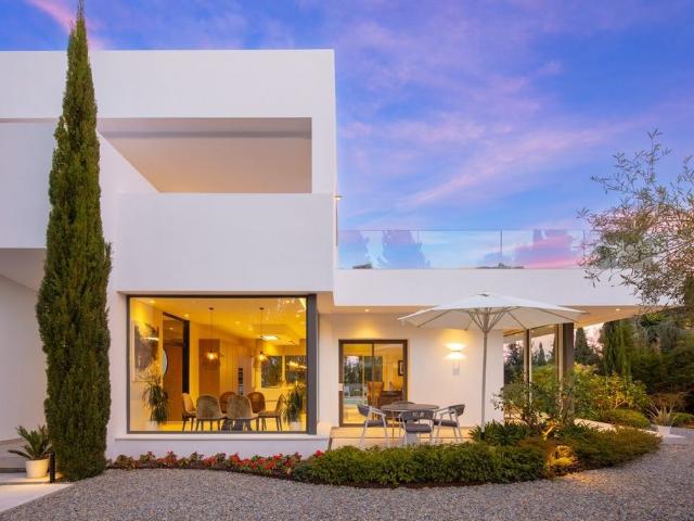 Villa / Chalet de lujo de 441 m2 en venta en Nueva Andalucía, Marbella, Provincia de Málaga, Andalucía