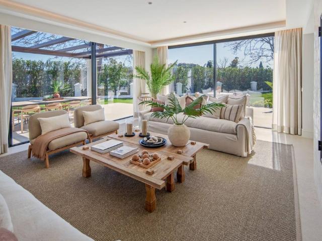 Villa / Chalet de lujo de 455 m2 en venta en Nueva Andalucia, España