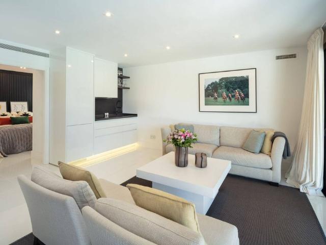 Villa / Chalet de lujo de 457 m2 en venta en Marbella, Andalucía