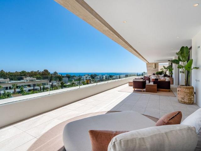 Atico de lujo de 425 m2 en venta Marbella, Andalucía