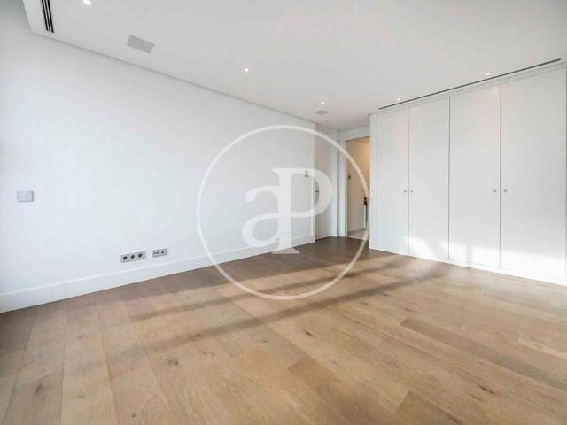 Villa / Chalet de lujo de 500 m2 en alquiler en Ciudad Lineal, España