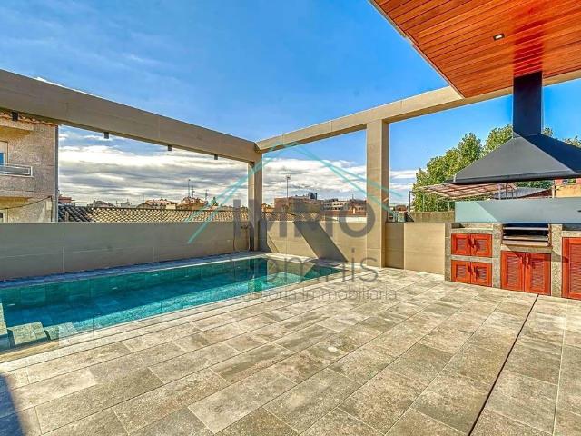 Villa / Chalet de lujo de 560 m2 en venta en Figueres, Cataluña