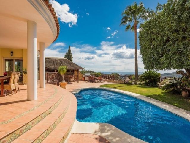 Villa / Chalet de lujo de 560 m2 en venta en Marbella, España