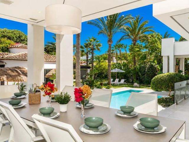 Villa / Chalet de lujo de 561 m2 en venta en Marbella, Andalucía