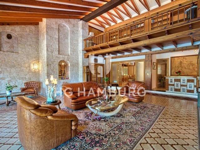 Villa / Chalet de lujo de 600 m2 en venta en Denia, España