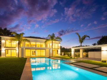 Villa / Chalet de lujo de 620 m2 en venta en Marbella, España