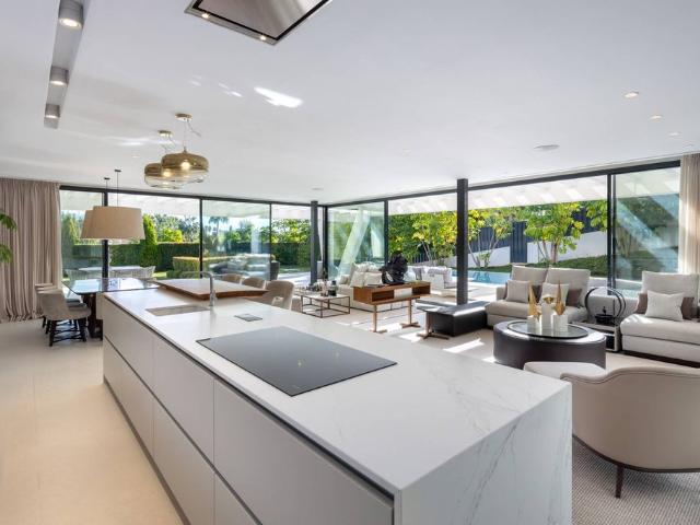 Villa / Chalet de lujo de 660 m2 en venta en Marbella, Andalucía