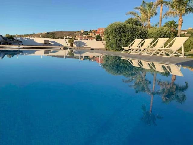 Villa / Chalet de lujo de 661 m2 en venta en Manilva, España