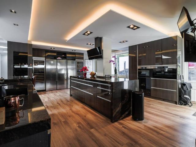 Villa / Chalet de lujo de 900 m2 en venta en Nueva Andalucia, España