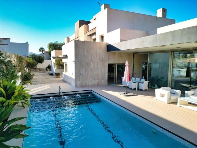 Villa / Chalet de lujo de 990 m2 en venta en L'Albir, España