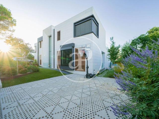 Villa / Chalet de lujo de 1000 m2 en venta en Casco histórico de Hortaleza, España